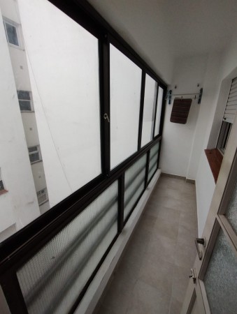 Dpto 3 ambientes al Contrafrente - Zona La Perla 