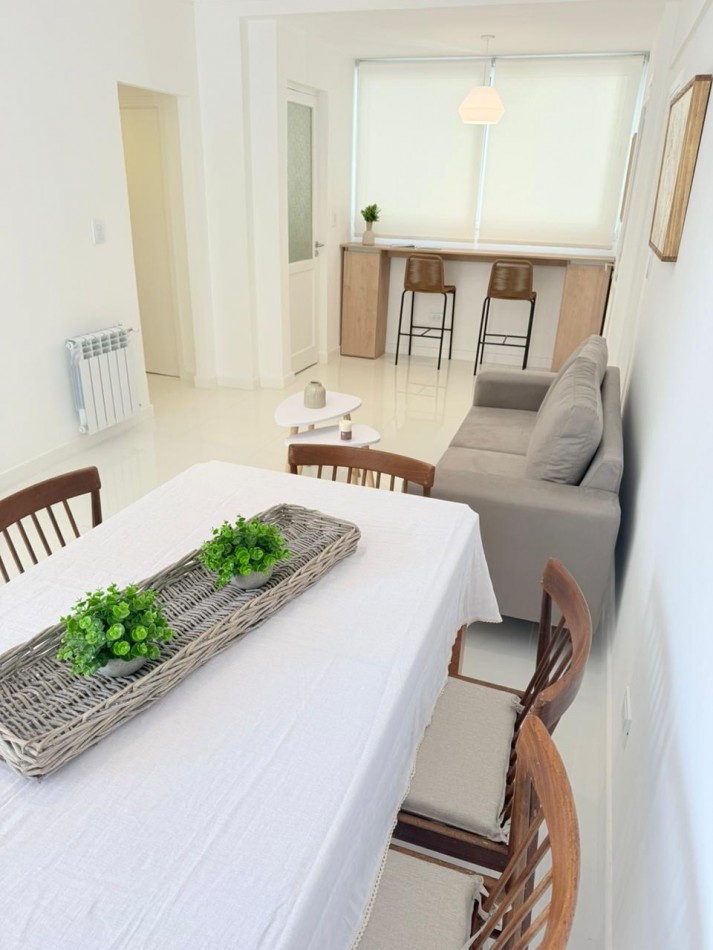 Departamento 3 ambientes a la calle con balcon - Punta iglesias 