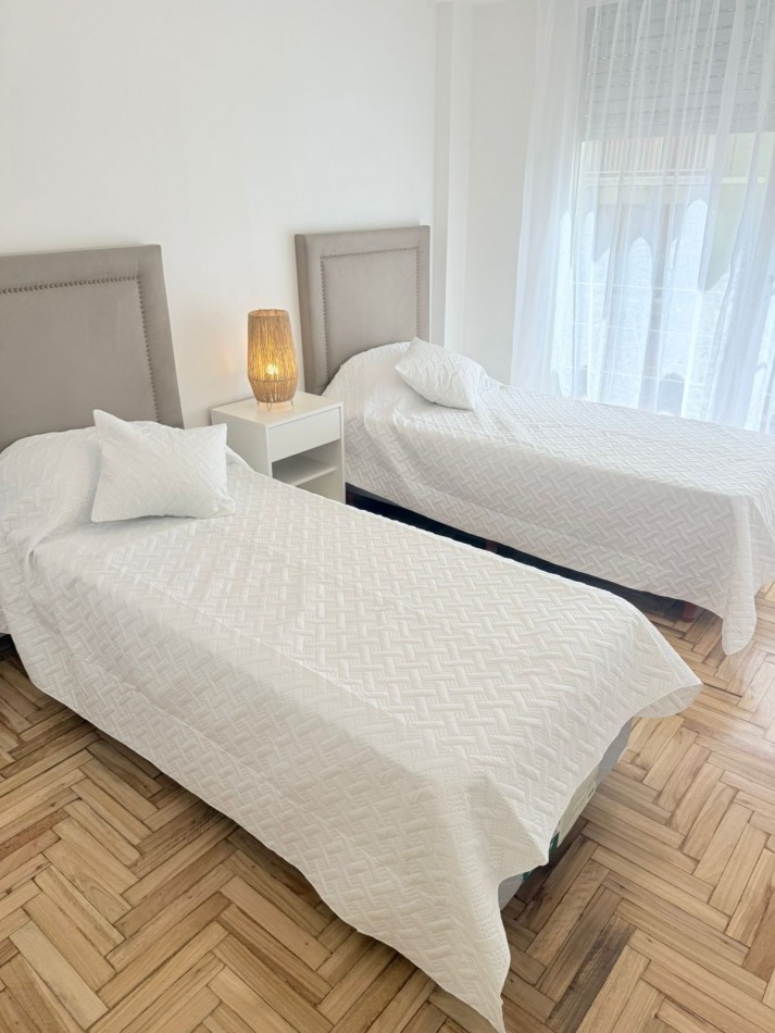 Departamento 3 ambientes a la calle con balcon - Punta iglesias 