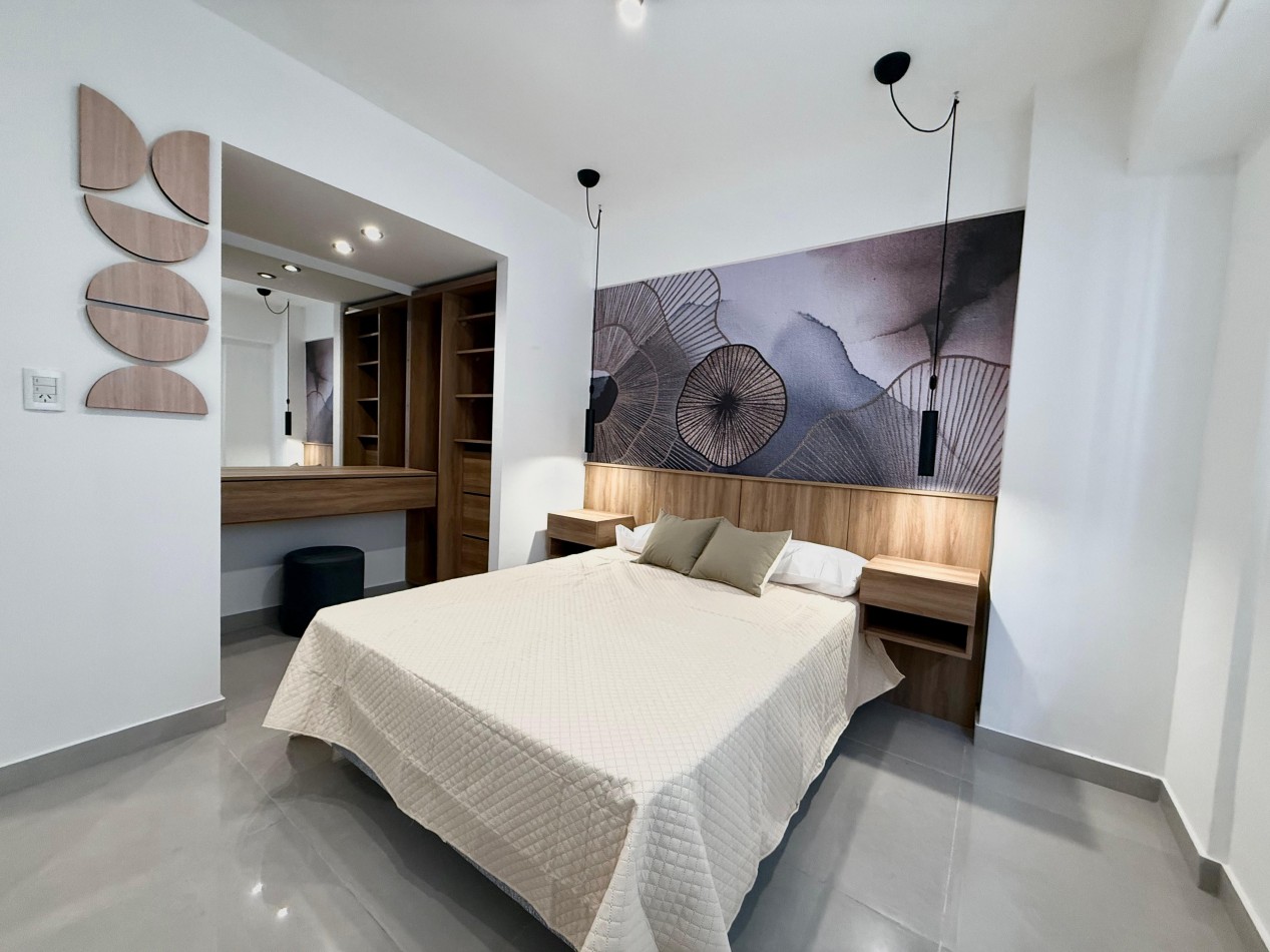 Dpto 3 Amb a la calle con Balcon - Plaza Mitre